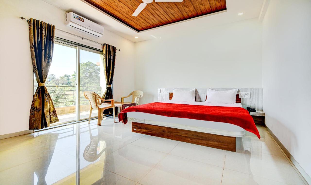 Mahābaleshwar Aditya Hill View Inn מראה חיצוני תמונה