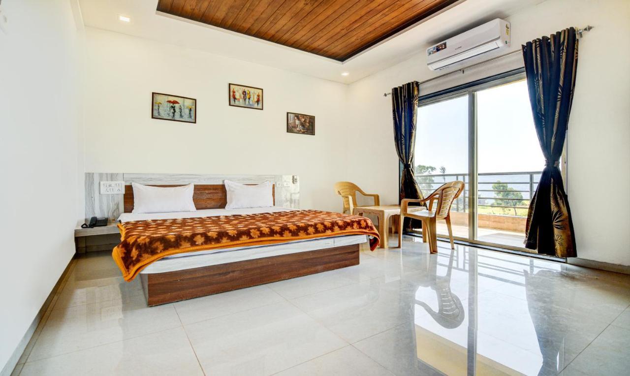Mahābaleshwar Aditya Hill View Inn מראה חיצוני תמונה